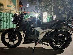 TVS Apache RTR 160 4V